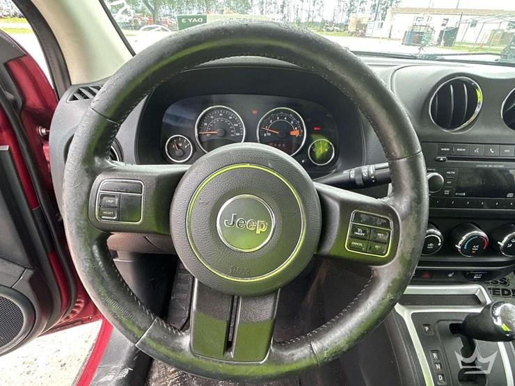 2014-jeep-compass-image-13