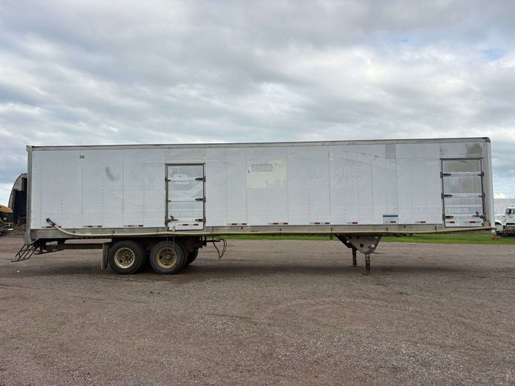 1991-utility-45'-image-4