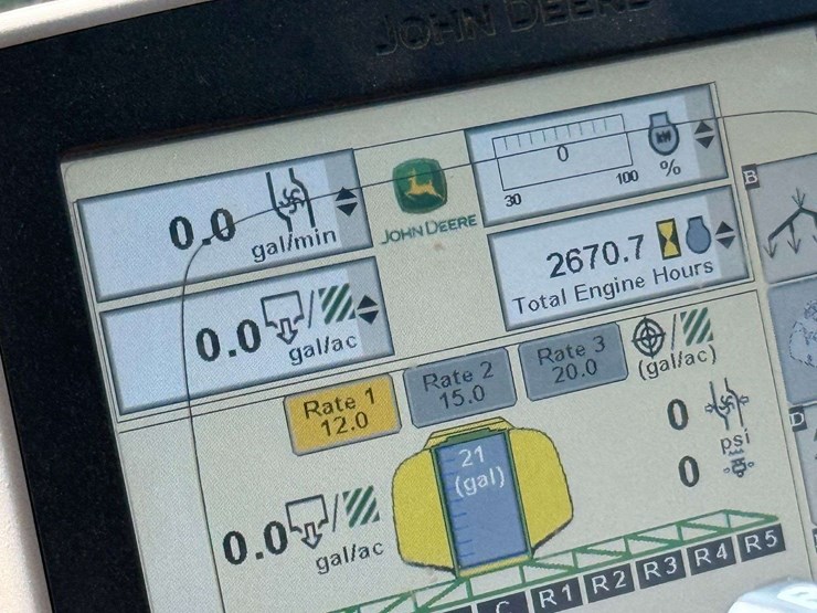 2014-john-deere-r4038-image-19