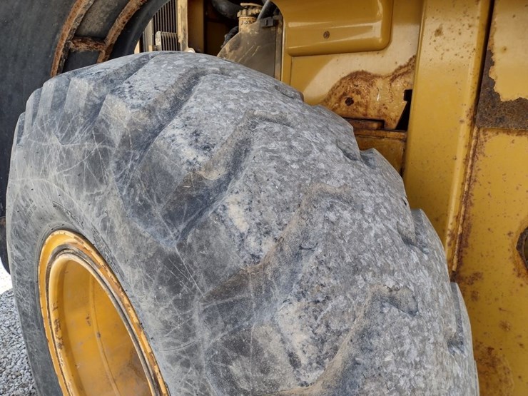 caterpillar-928h-image-31