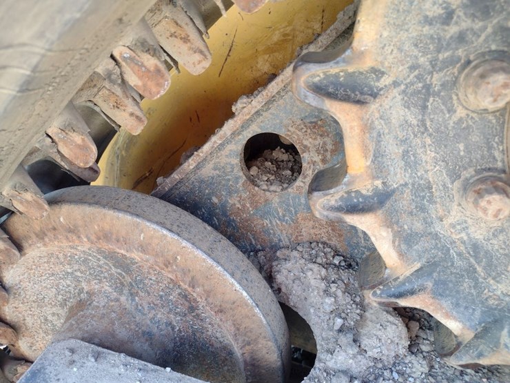 deere-317g-image-24