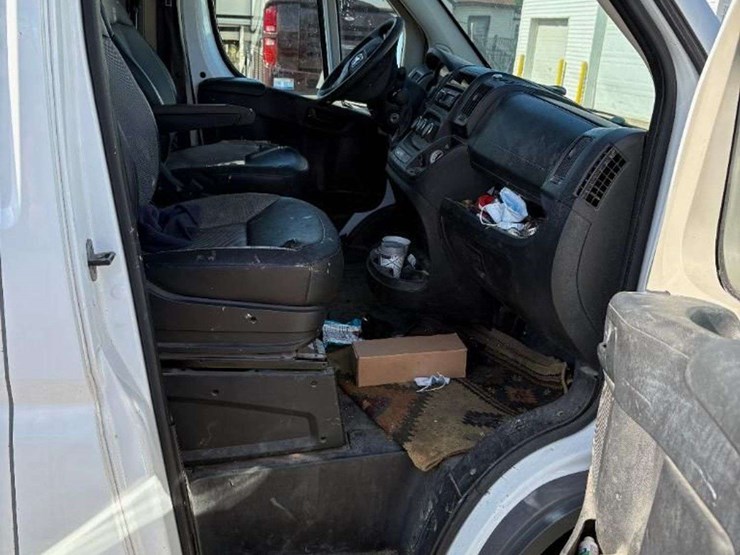 2017-ram-promaster-1500-image-5