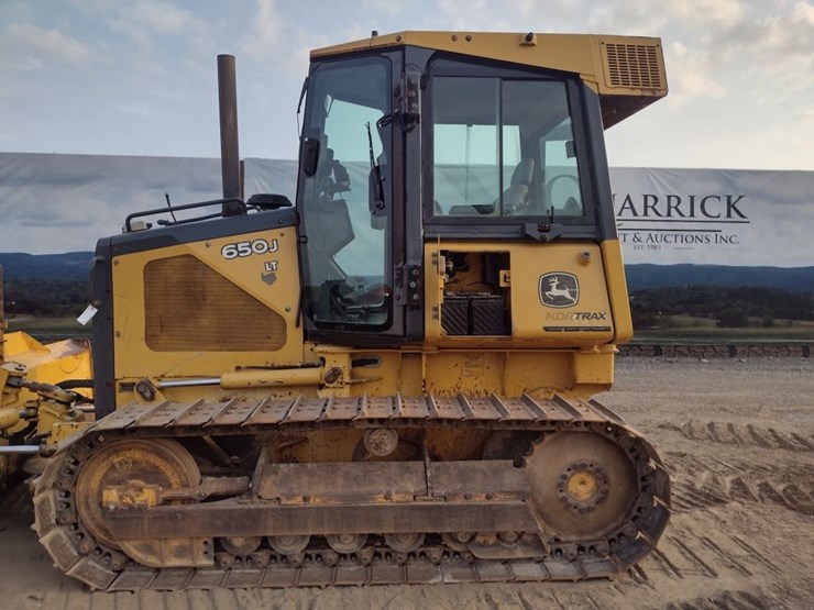 deere-650j-lt-image-14