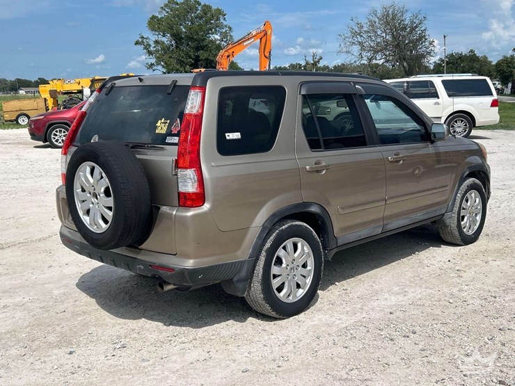 2005-honda-crv-image-3