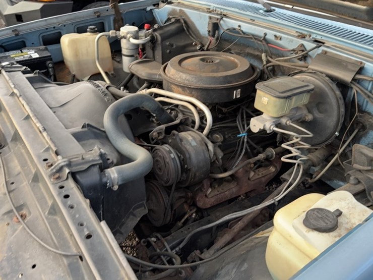 1987-chevrolet-c10-image-21