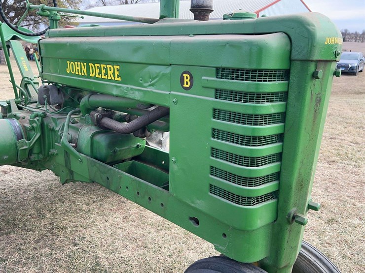 john-deere-model-b-image-10