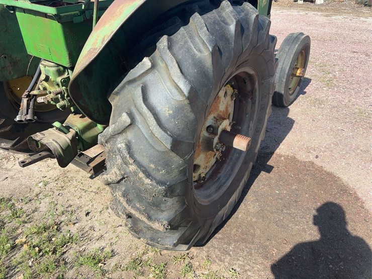 john-deere-70-image-90
