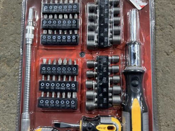 #215-•-lubrimatic-pistol-grease-gun-&-ultra-steel-66pc-image-3
