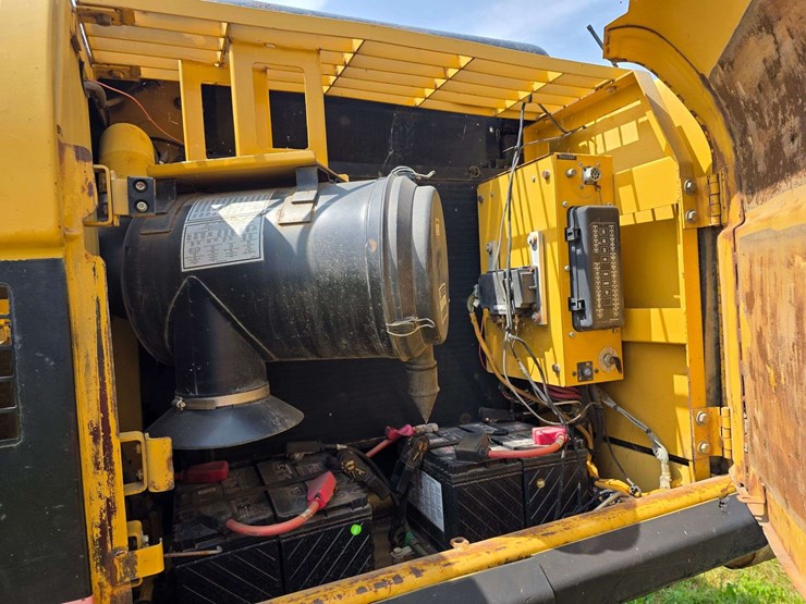 2002-caterpillar-330cl-image-32