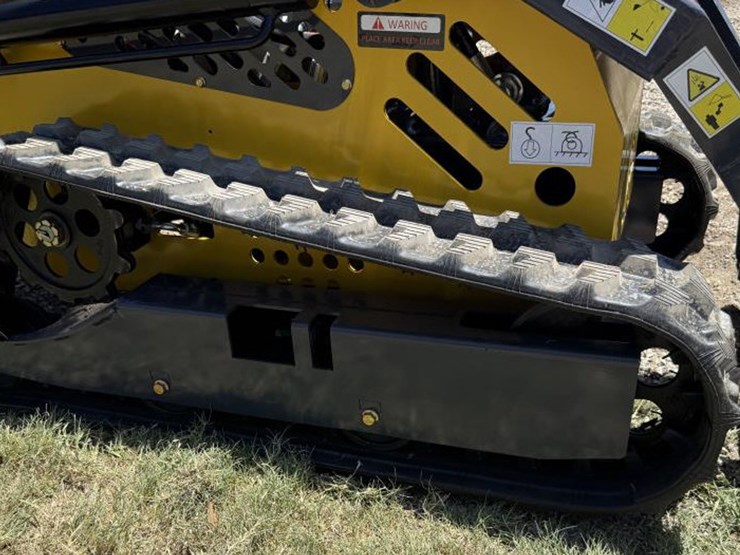 #241-•-mini-skid-steer-stand-on-loader---ssl60---gas-image-4