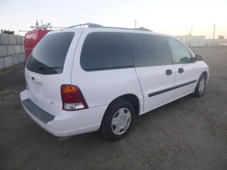 2002-ford-windstar-image-4