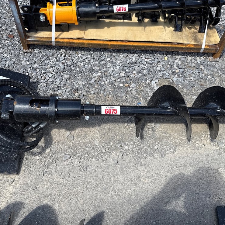 #6075 • DINGO POST HOLE AUGER