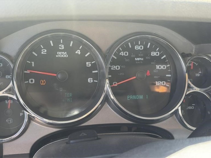 2012-gmc-sierra-2500hd-image-16