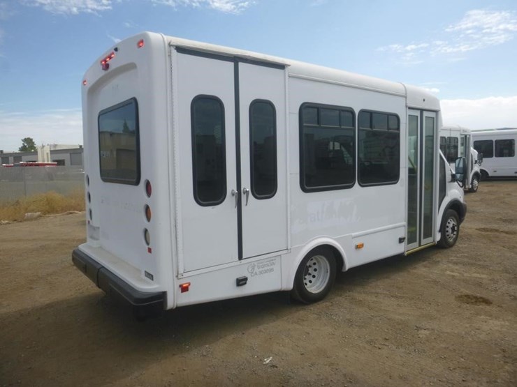 2019-ford-transit-image-3
