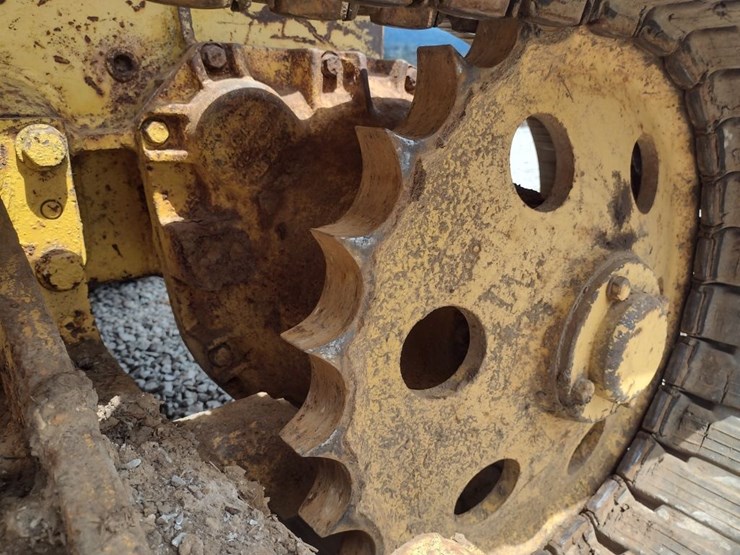 komatsu-d20p-image-14