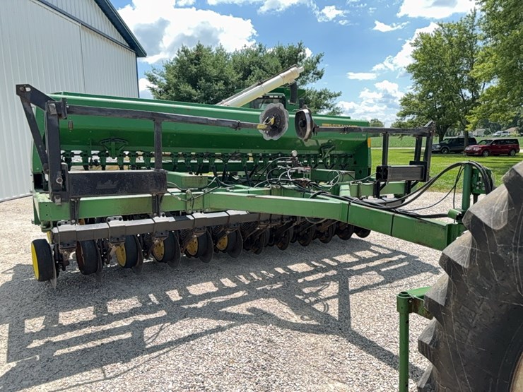 john-deere-750-image-27