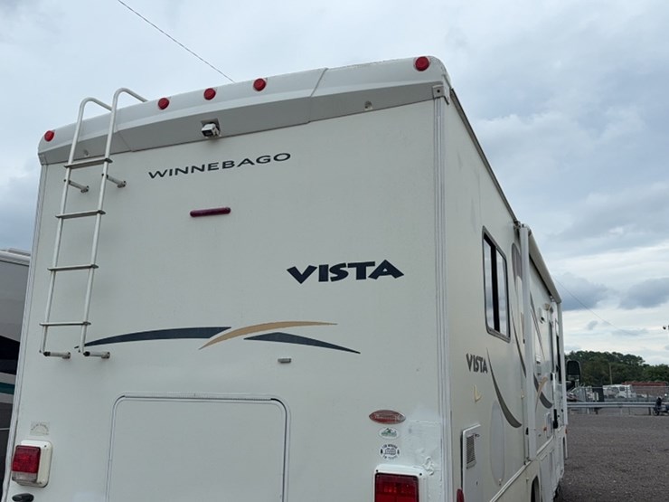 #3000-•-2007-winnebago-vista-30'-motorhome-image-11
