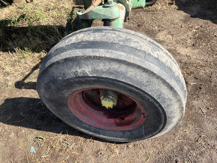 john-deere-4520-image-15