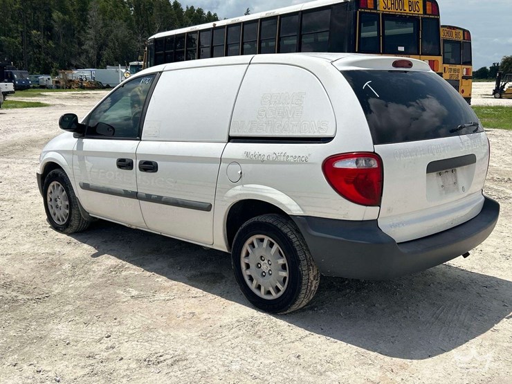 2005-dodge-caravan-image-4