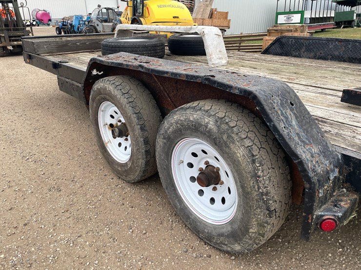 #2382-•-18'-tandem-axle-equipment-trailer-(no-title)-image-22