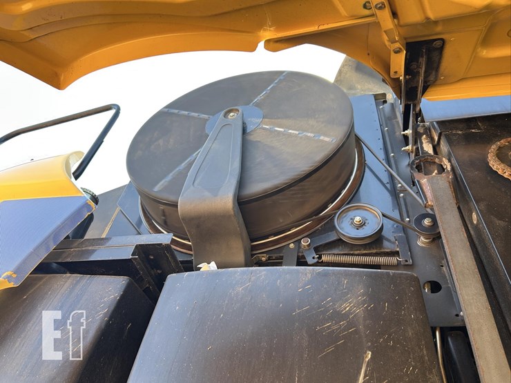 2013-new-holland-cx8080-image-52