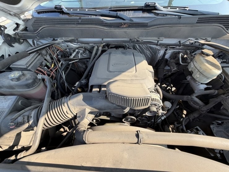 2016-chevrolet-silverado-3500-image-19