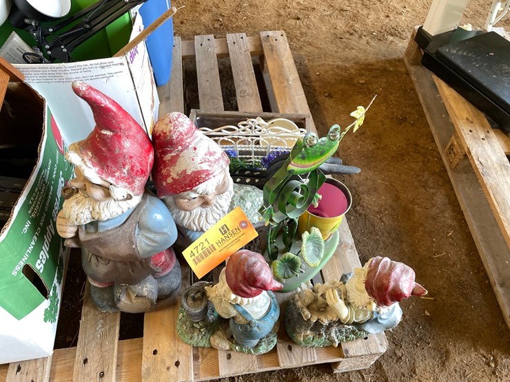 #4721-•-garden-items-image-1