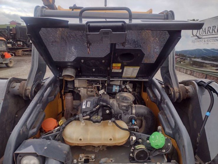 deere-325g-image-33