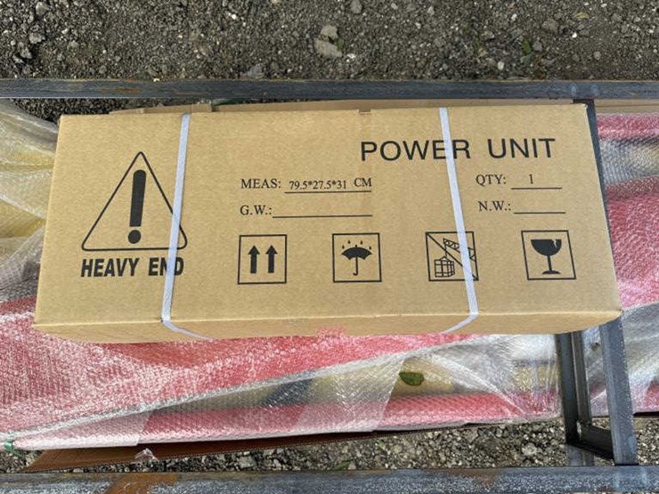 #19-•-10,000lb-two-post-base-plate-auto-lift-image-4