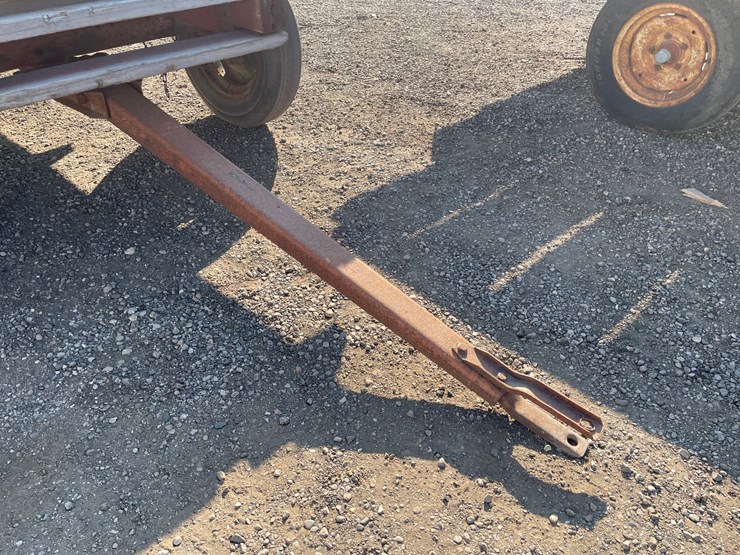#2387-•-electric-wheel-running-gear-with-hay-rack-image-8