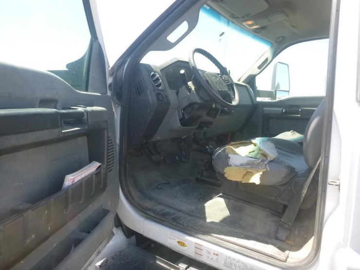 2017-ford-f650-image-9