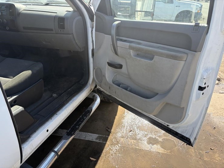 2012-gmc-sierra-2500hd-image-10