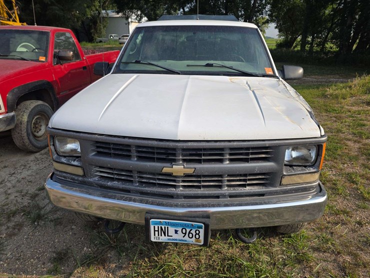 1999-chevrolet-silverado-2500-image-35