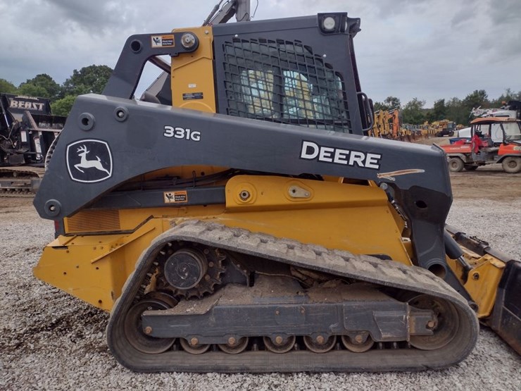 deere-331g-image-23