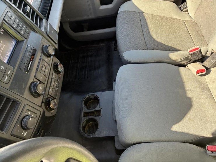 2016-ford-f150-image-18