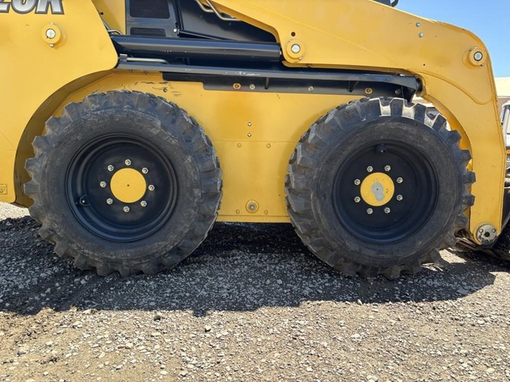 2018-yanmar-s220r-image-18
