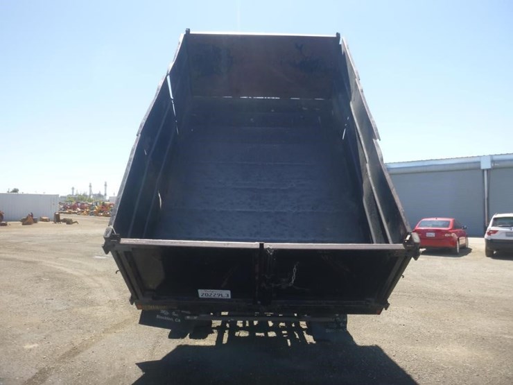 2013-ford-f550-image-8