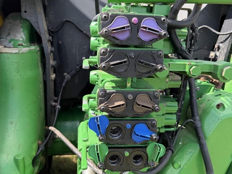 2017-john-deere-9570rx-image-43