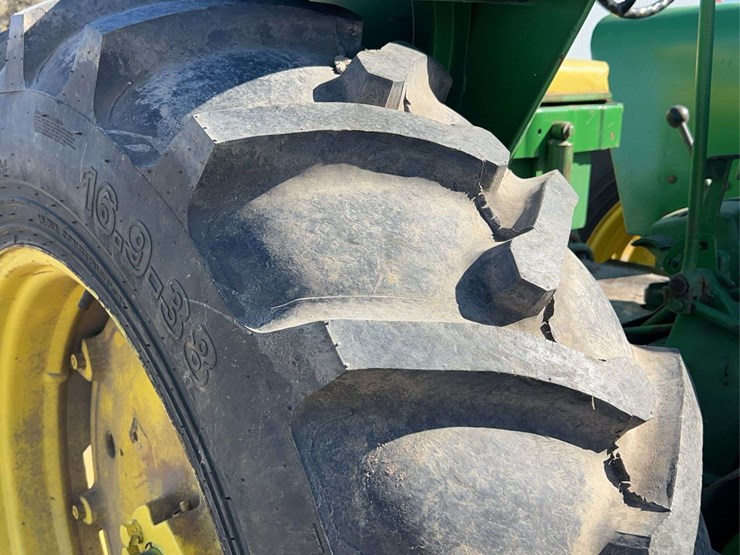 john-deere-720-image-36