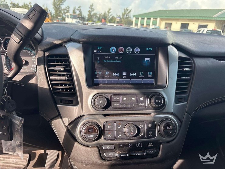 2020-chevrolet-tahoe-image-15
