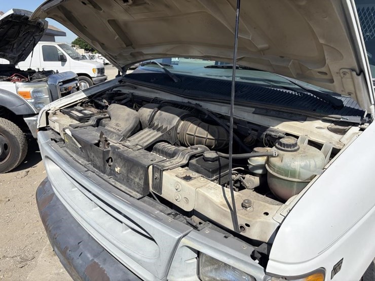 2002-ford-e350-sd-image-7