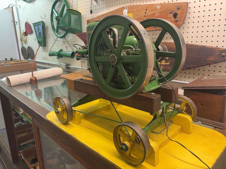 1/2-scale-john-deere-model-e-horse-hit-and-miss-wngine-and-arcade-burr-mill-image-8