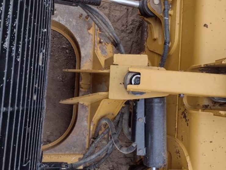 caterpillar-d4k2-xl-image-25