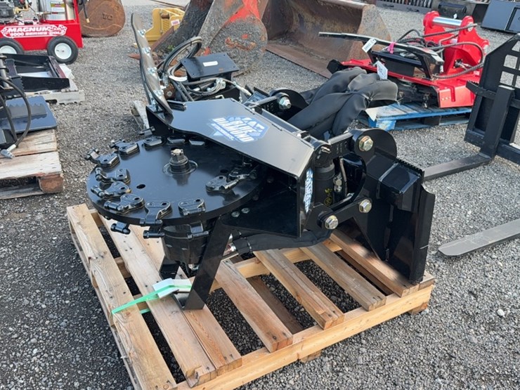 #2019-•-blue-diamond-skid-steer-stump-grinder-image-1