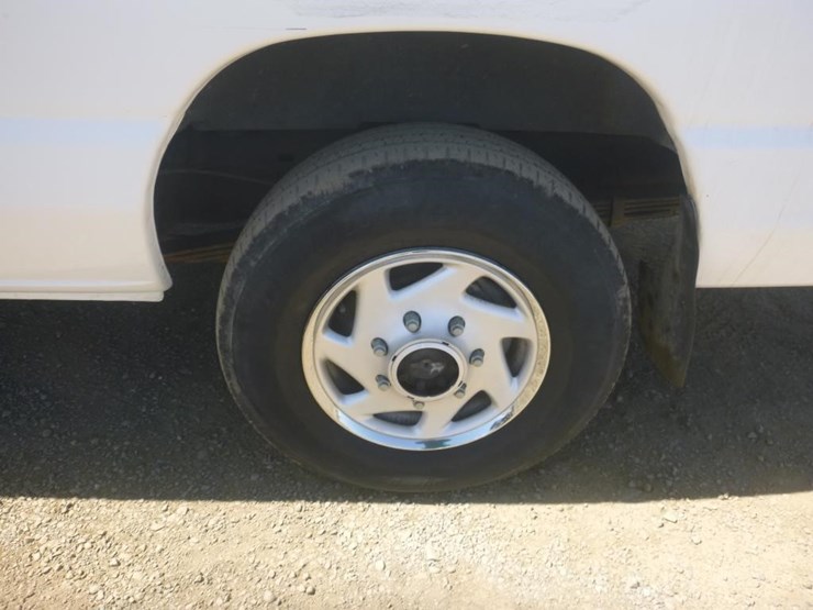 2000-ford-e350-image-22