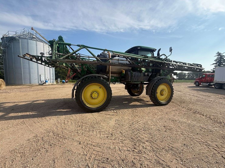 2014-john-deere-r4038-image-26
