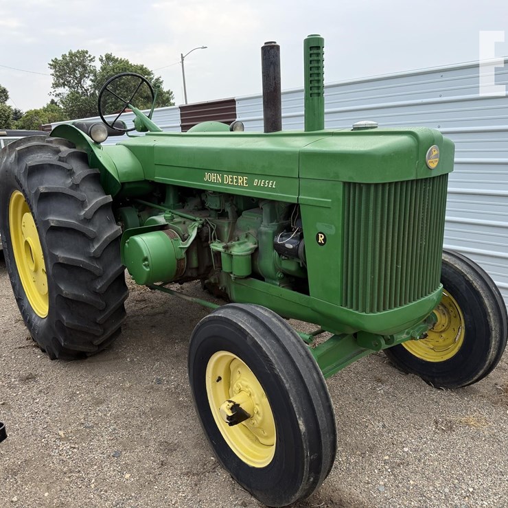 JOHN DEERE R