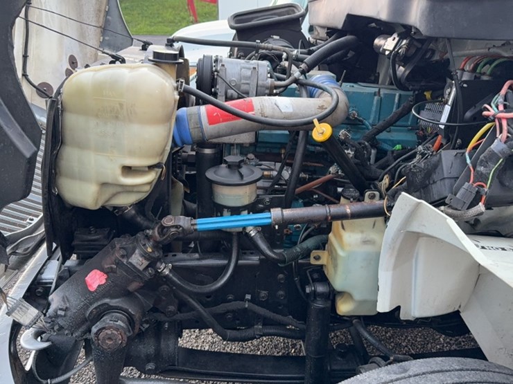 2003-international-durastar-4300-image-22