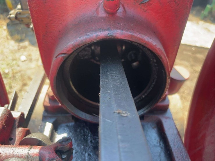 economy-7-horse-hit-and-miss-engine,-cart,-and-original-base-image-20