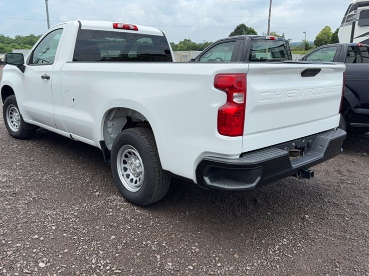2020-chevrolet-1500-image-10